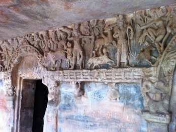 Jain Caves - Steinschnitzereien - Mahabharata
